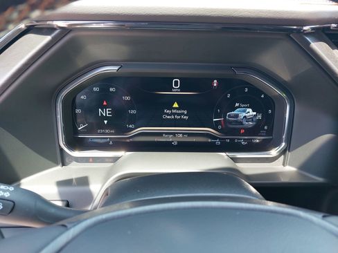Used 2024 GMC Sierra 1500 AT4 w/ Technology Package AWD/4WD image 20