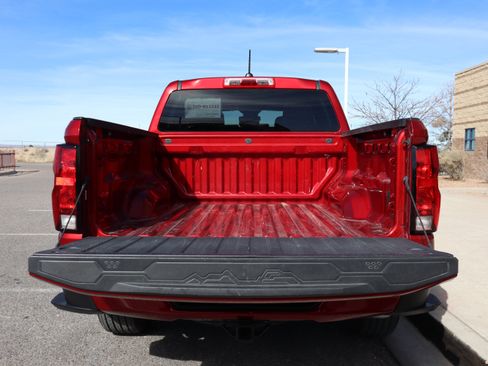 Used 2024 Chevrolet Colorado LT w/ Advanced Trailering Package image 20