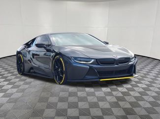 Used 2019 BMW i8 Coupe AWD/4WD video 2