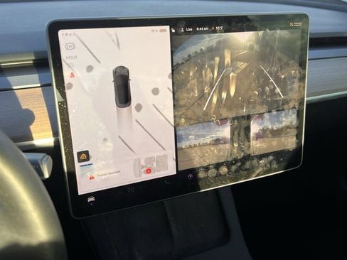 Used 2023 Tesla Model 3 Performance image 15