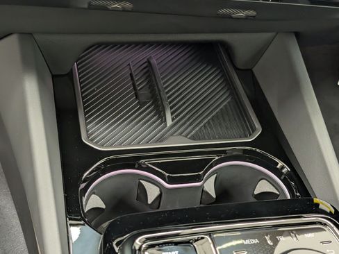 New 2026 BMW 530i w/ Premium Package RWD image 24