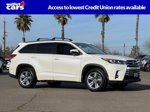 Used 2018 Toyota Highlander Limited image 1