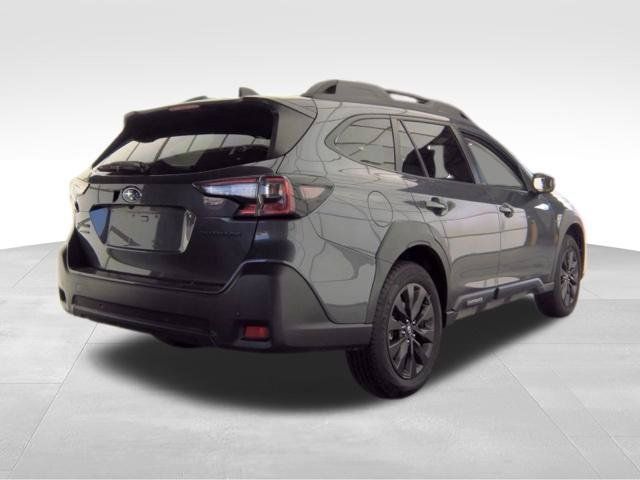 Used 2025 Subaru Outback Onyx Edition AWD/4WD image 4