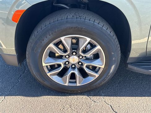 Used 2023 Chevrolet Tahoe LT w/ LT Signature Plus Package image 12