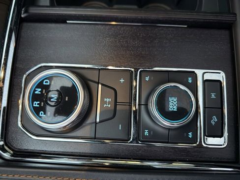 Used 2023 Ford Expedition Max Platinum image 14