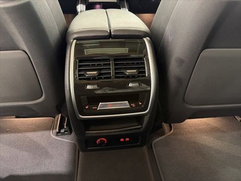 Used 2024 BMW X7 xDrive40i image 28