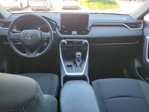 Used 2025 Toyota RAV4 LE image 7