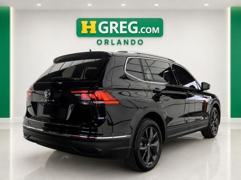 Used 2022 Volkswagen Tiguan SE FWD image 6
