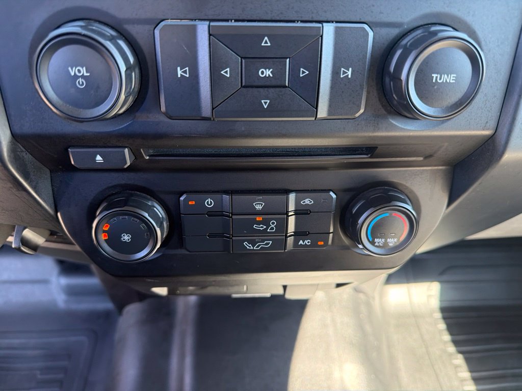 Used 2015 Ford F150 XL w/ Equipment Group 101A Mid RWD image 24