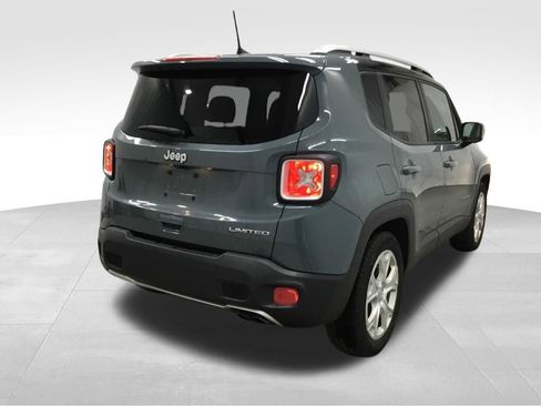 Used 2018 Jeep Renegade Limited w/ UConnect 8.4 Nav Group FWD image 16