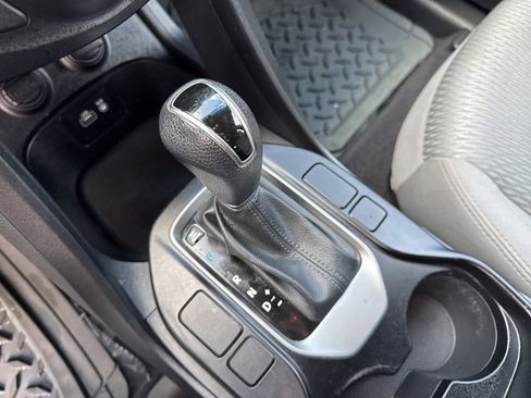 Used 2018 Hyundai Santa Fe Sport image 29