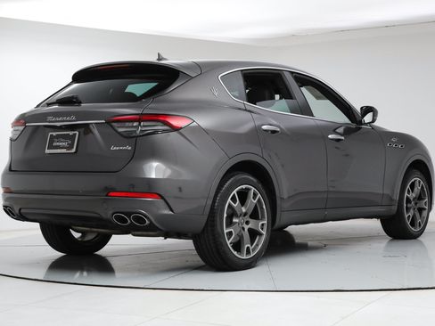 Certified 2023 Maserati Levante GT AWD/4WD image 5