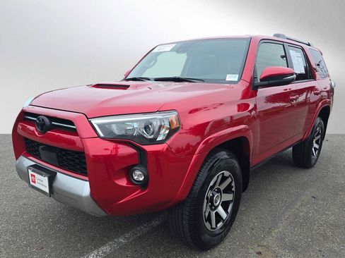 Used 2024 Toyota 4Runner TRD Off-Road Premium w/ Off Road Premium Plus Package AWD/4WD image 7
