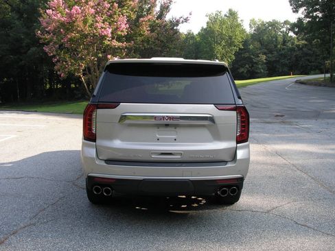 Used 2022 GMC Yukon Denali w/ Max Trailering Package AWD/4WD image 6