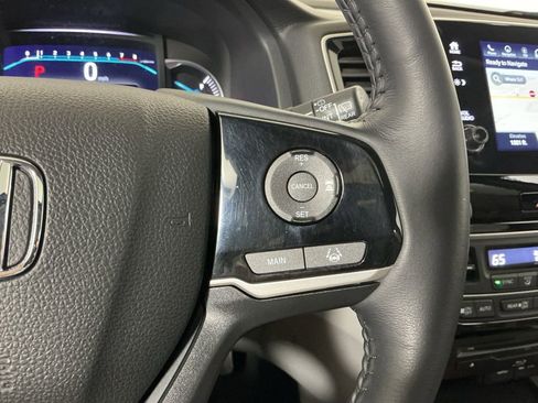 Used 2022 Honda Pilot Touring image 18