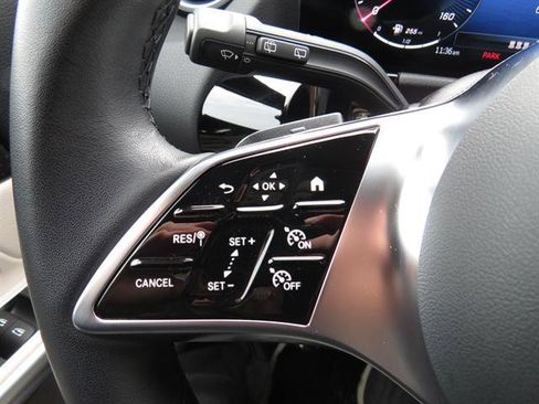 Used 2025 Mercedes-Benz GLA 250 4MATIC image 11