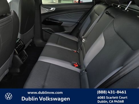 Used 2023 Volkswagen ID.4 Pro S RWD image 11