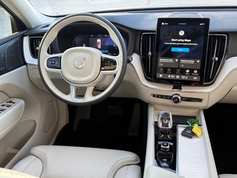 New 2026 Volvo XC60 B5 Ultra w/ Protection Package Premier image 11