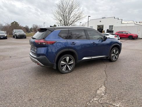 Used 2021 Nissan Rogue Platinum image 7