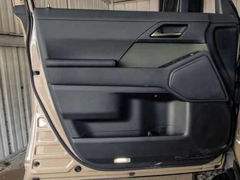 Used 2025 Lexus GX 550 image 43