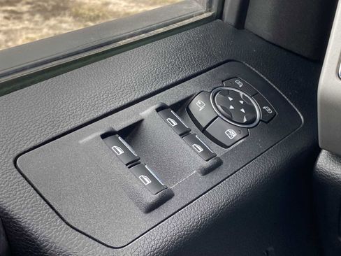 Used 2019 Ford F150 Lariat w/ Equipment Group 502A Luxury image 20