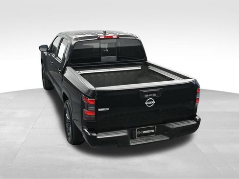 Used 2025 Nissan Frontier SV w/ SV Convenience Package RWD image 36