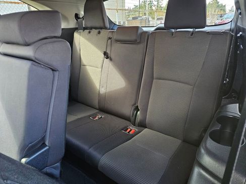 Used 2021 Toyota Highlander LE image 16