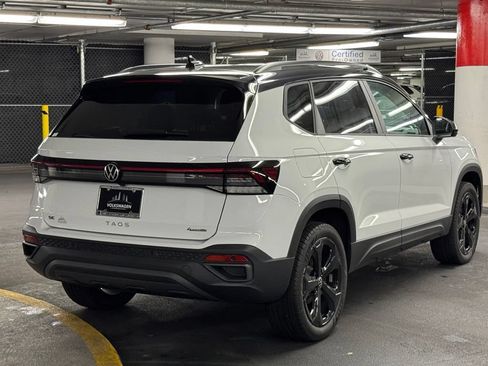 New 2026 Volkswagen Taos SE AWD/4WD image 6