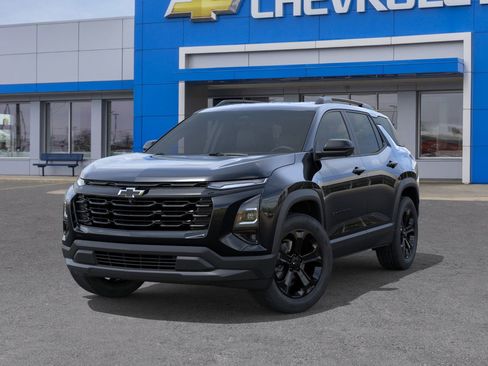 New 2026 Chevrolet Equinox LT w/ Convenience Package II AWD/4WD image 6
