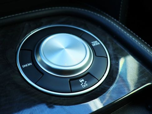 Used 2022 INFINITI QX80 Luxe w/ All-Season Package image 59