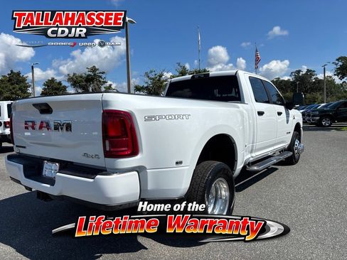 New 2026 RAM 3500 Big Horn AWD/4WD image 3