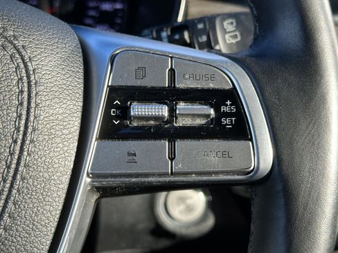 Used 2022 Kia Telluride EX w/ EX Premium Package image 10