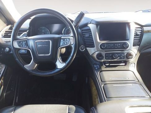 Used 2017 GMC Yukon Denali AWD/4WD image 10