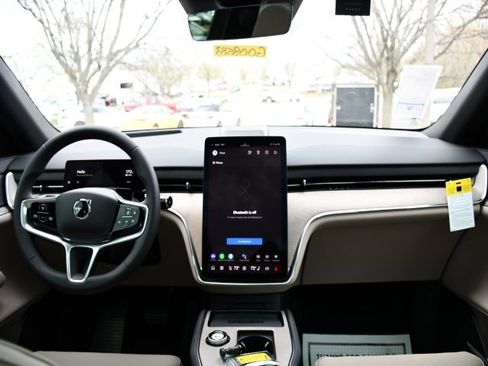 New 2025 Volvo EX90 Plus image 21