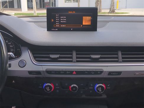 Used 2018 Audi Q7 2.0T Premium Plus image 19