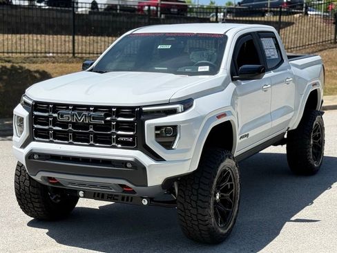 New 2026 GMC Canyon AT4 w/ AT4 Premium Package AWD/4WD image 9