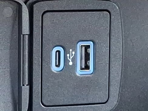 Used 2024 Ford Bronco Everglades image 25