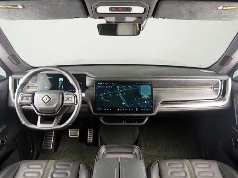 Used 2024 Rivian R1S AWD Adventure image 3