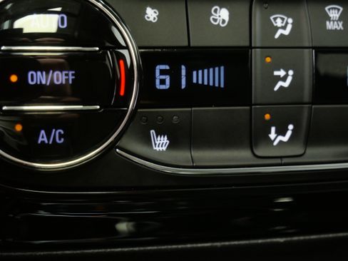 Used 2020 Buick Encore GX Select w/ Experience Buick Package AWD/4WD image 26