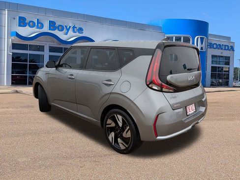 Used 2023 Kia Soul GT-Line image 3