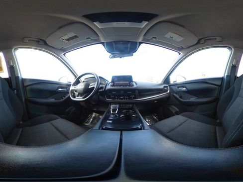 Used 2025 Nissan Rogue SV FWD image 44