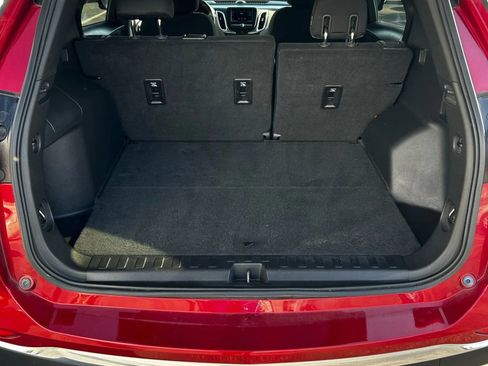 Used 2019 Chevrolet Equinox LT image 16