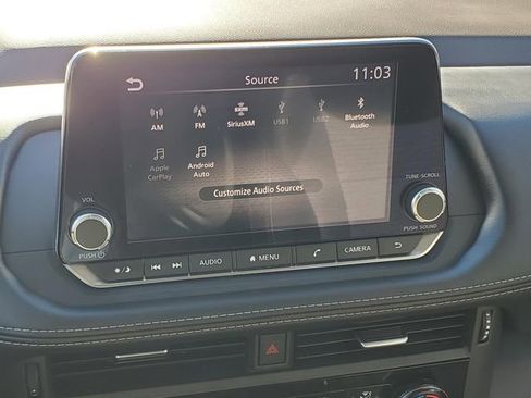 Used 2022 Nissan Rogue S image 27