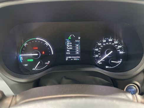 Used 2024 Toyota Sienna XSE w/ XSE Plus Package image 26