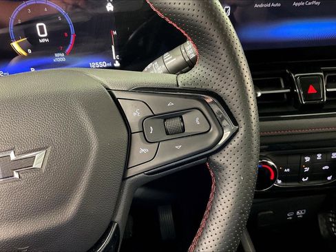 Used 2025 Chevrolet TrailBlazer RS w/ Driver Confidence Package image 11