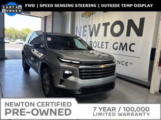 Used 2024 Chevrolet Traverse LT image 1