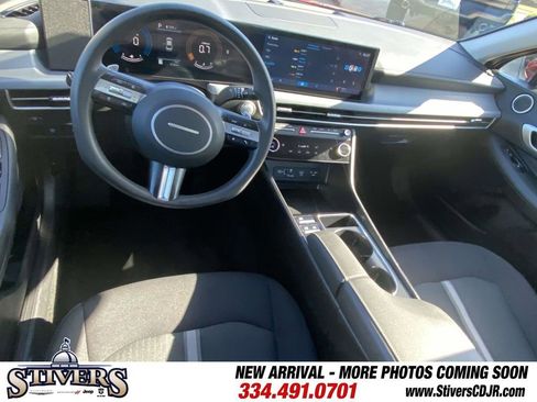 Used 2025 Hyundai Sonata SEL FWD image 15
