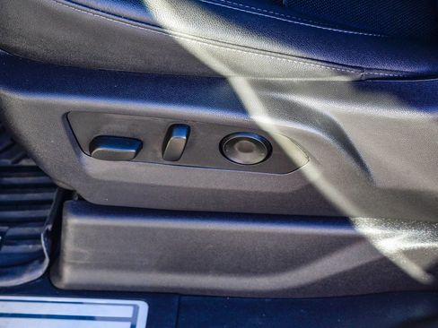 Used 2024 Chevrolet Silverado 1500 LTZ image 27