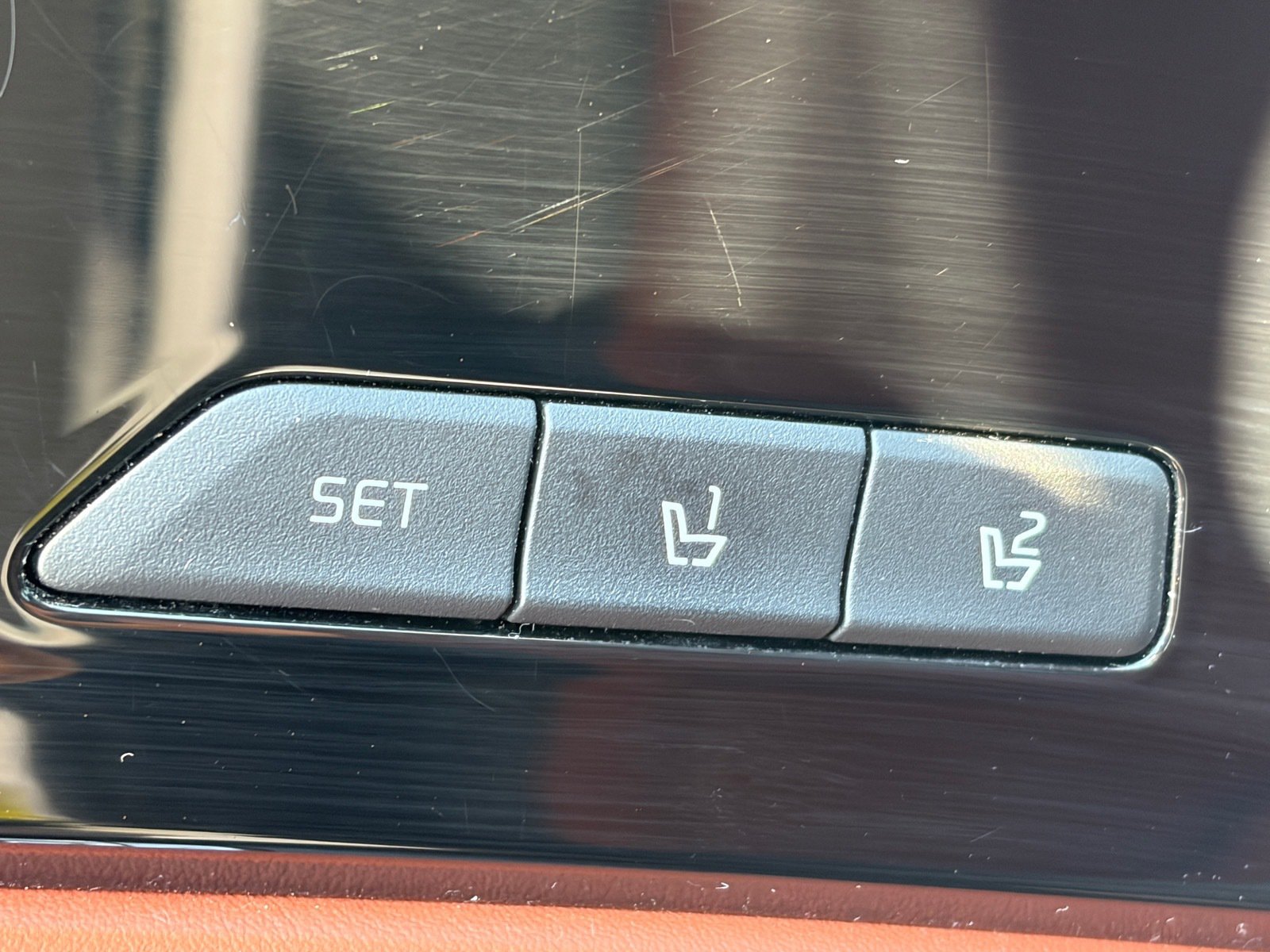 Used 2023 Kia Carnival SX FWD image 23
