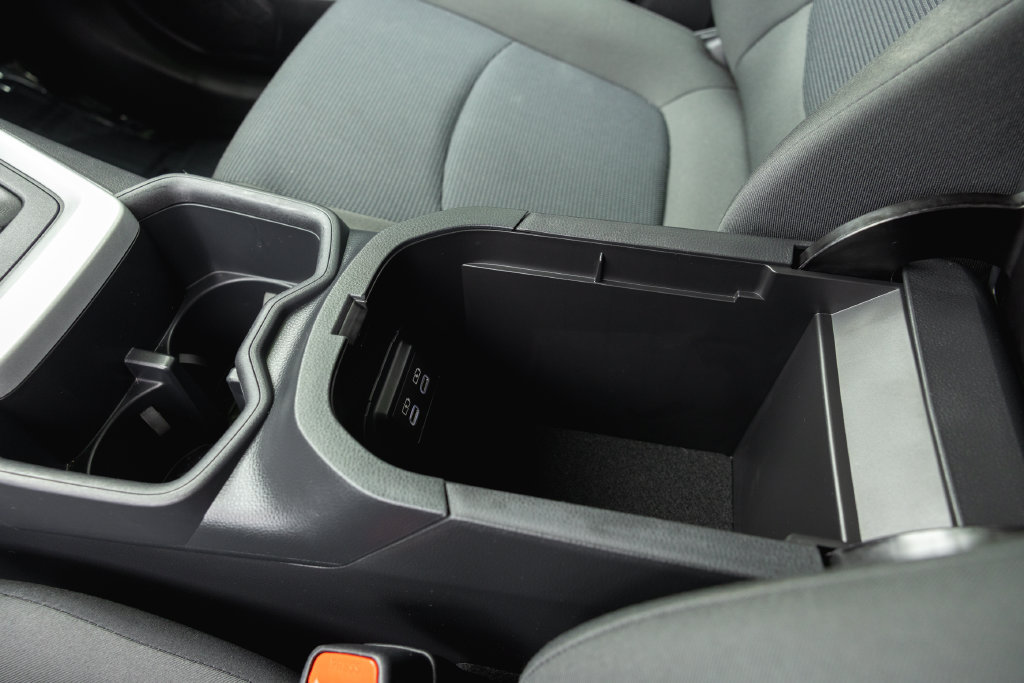 Certified 2025 Toyota RAV4 LE FWD image 22